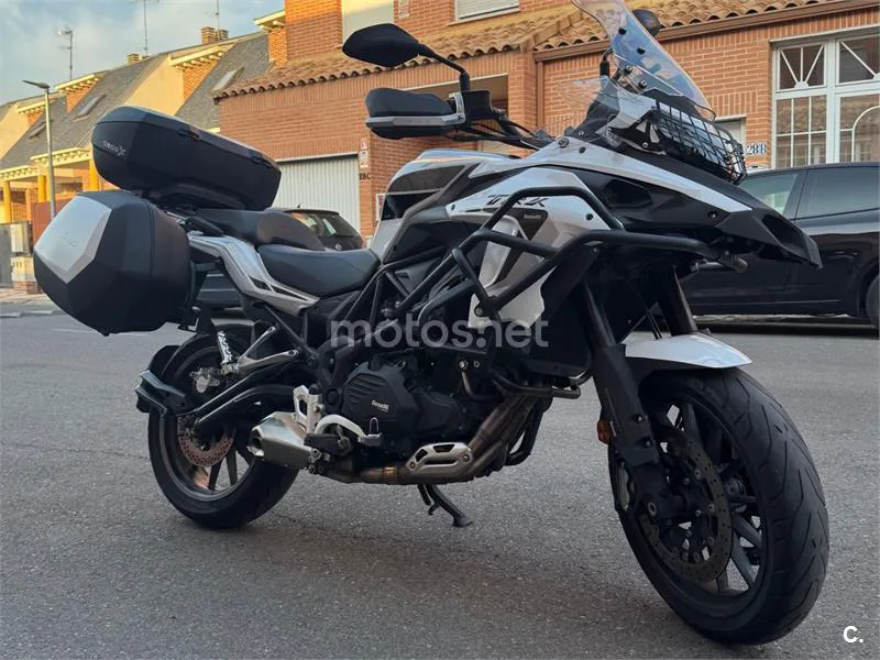 Benelli TRK 502 - Vista 5