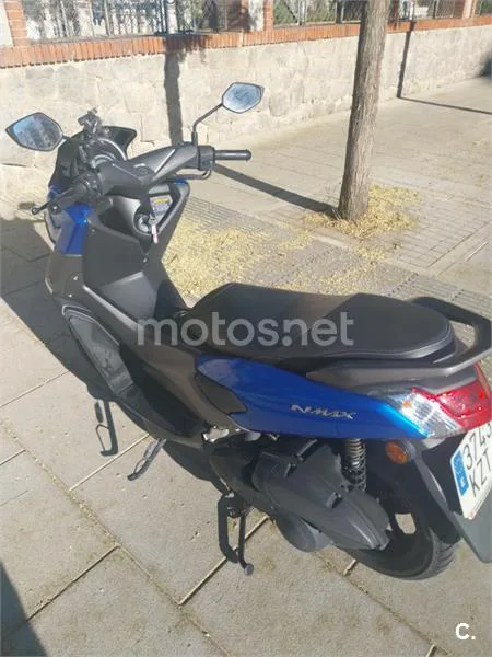 Yamaha NMAX - Vista 4