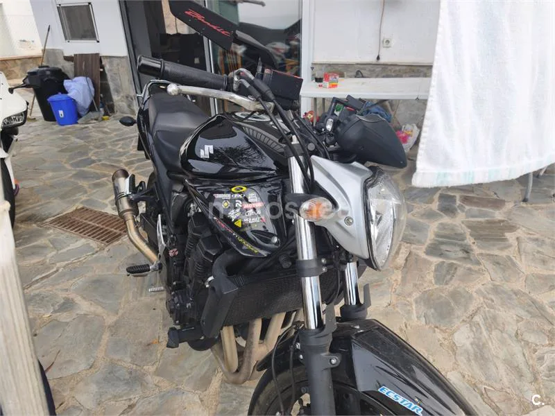 Suzuki Bandit 650 - Vista 4
