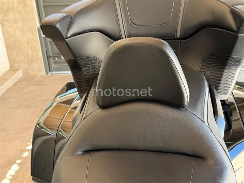 Honda Gold Wing - Vista 9