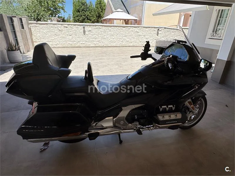 Honda Gold Wing - Vista 10