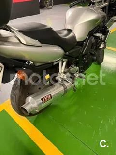 Yamaha FZS600 Fazer - Vista 6