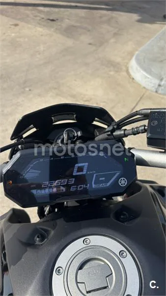 Yamaha MT-07 - Vista 6