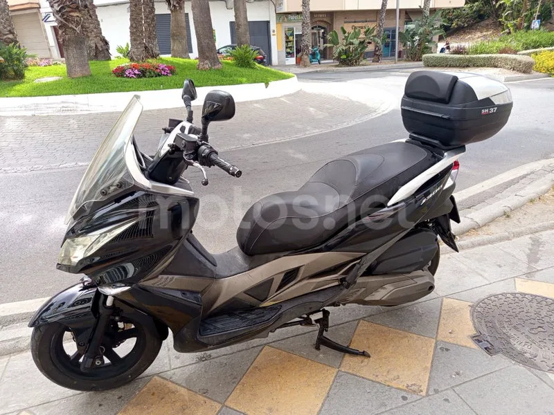 Kawasaki J300 1900 € 2014 Granada - 1