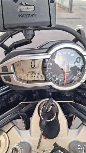 Triumph Tiger Explorer - Vista 4