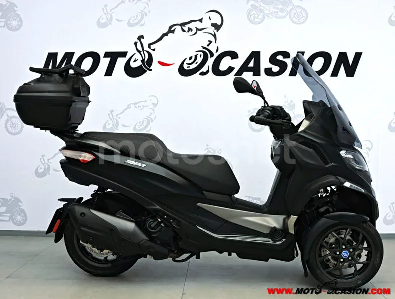 Piaggio MP3 530 Exclusive 9350 € 2022 Madrid - 2