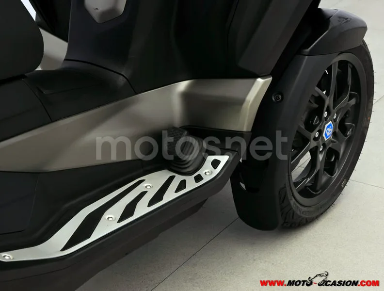 Piaggio MP3 530 Exclusive - Vista 5