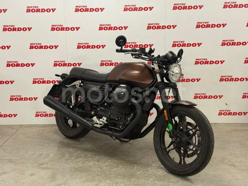 Moto Guzzi V7 III 5990 € 2020 Barcelona - 1