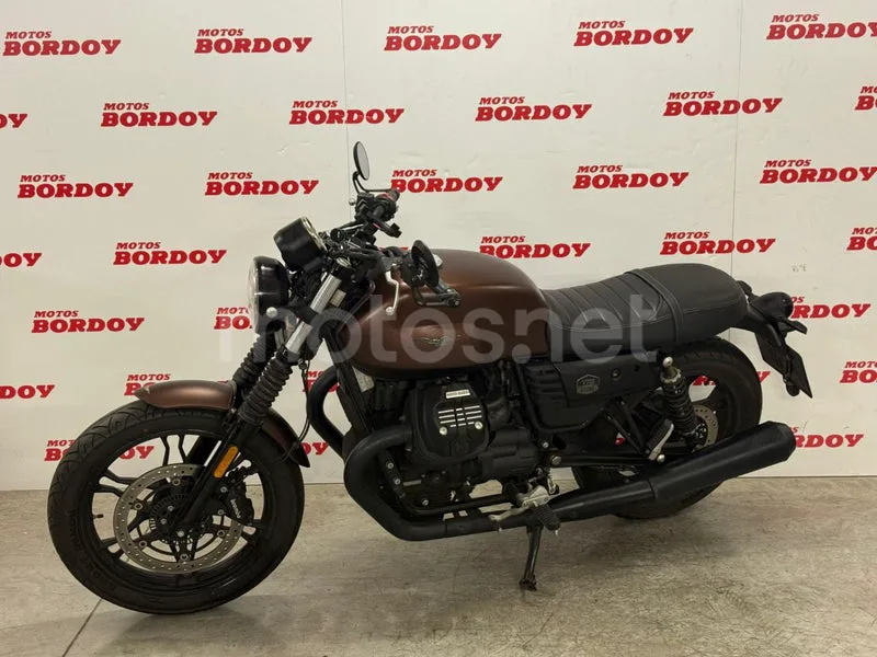 Moto Guzzi V7 III - Vista 5