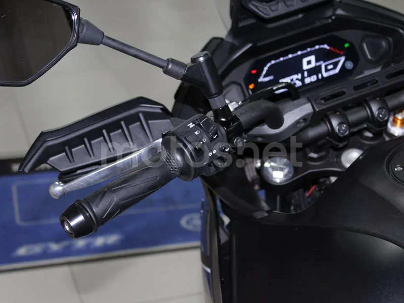 Yamaha Tracer 7 - Vista 7