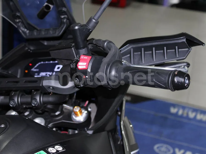 Yamaha Tracer 7 - Vista 8