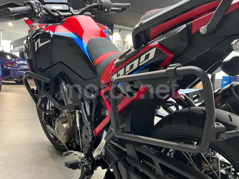Honda CRF1100L Africa Twin - Vista 10