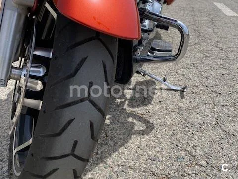 Harley-Davidson Street Glide - Vista 15