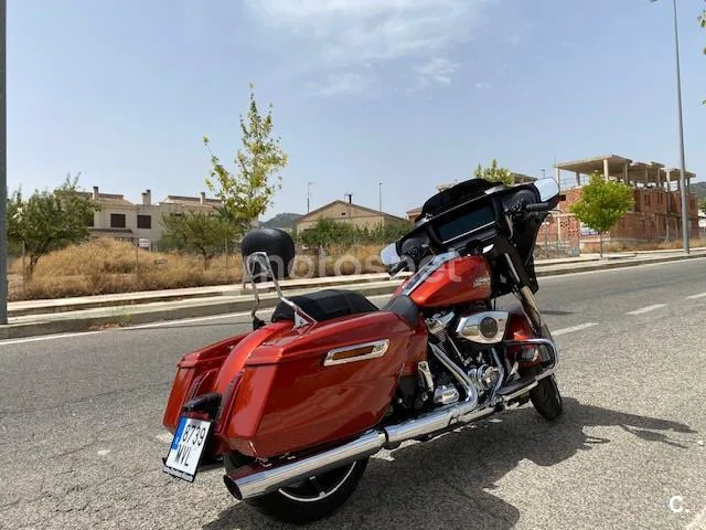 Harley-Davidson Street Glide - Vista 3