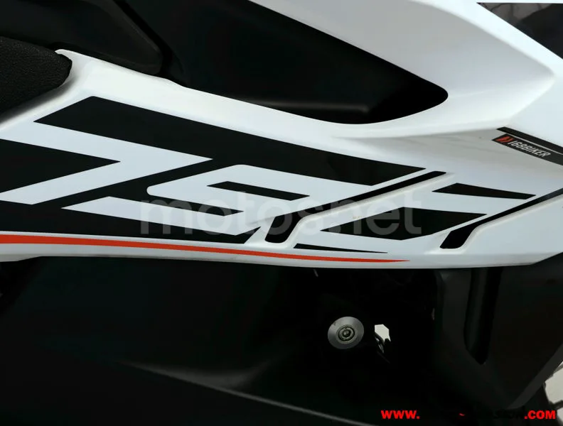 KTM 790 Adventure - Vista 9