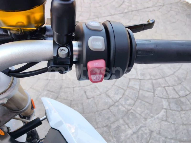 BMW F 800 R - Vista 11