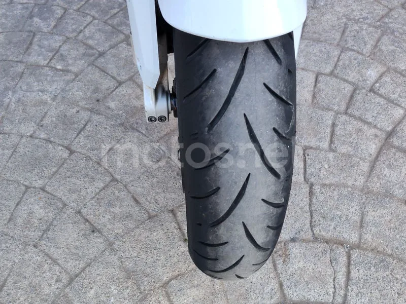 BMW F 800 R - Vista 14
