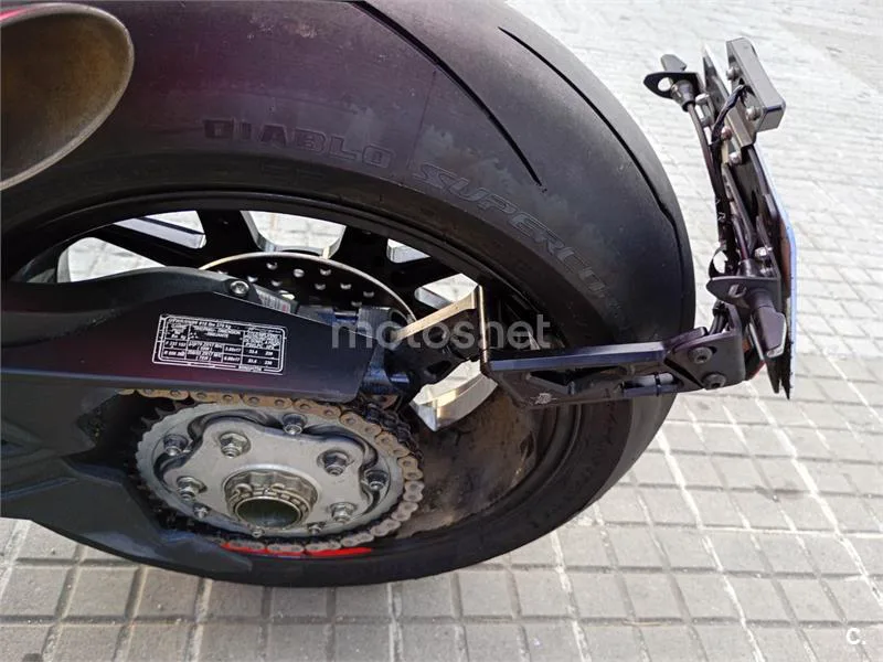 MV Agusta Brutale - Vista 22