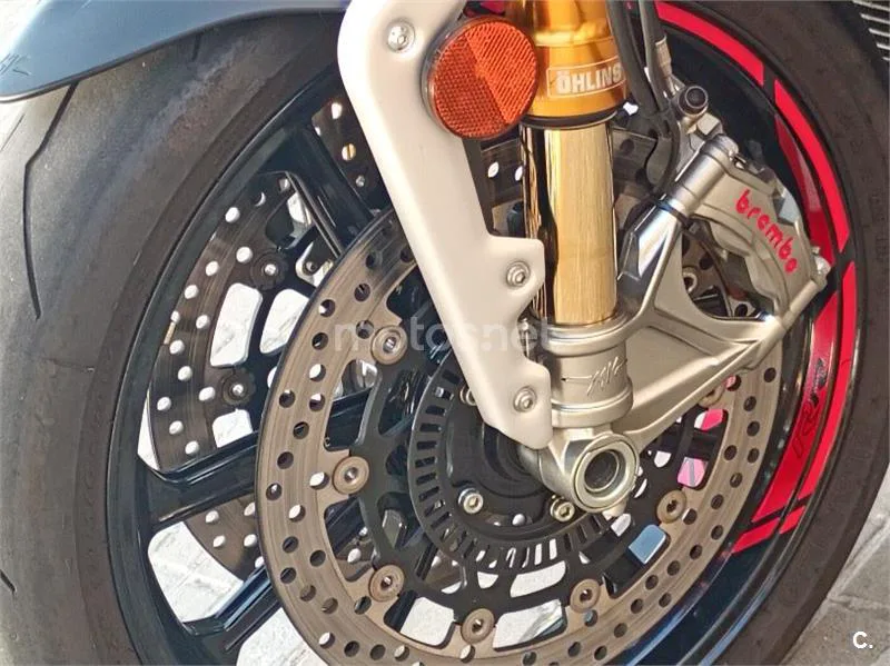 MV Agusta Brutale - Vista 7