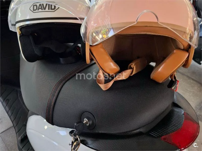 Piaggio Zip 50 4T - Vista 11