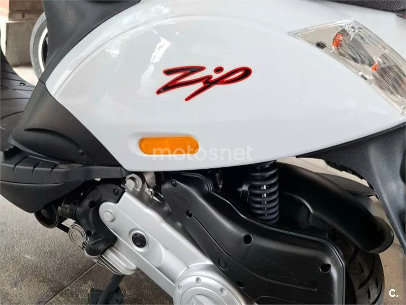 Piaggio Zip 50 4T - Vista 5