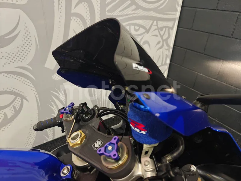 Suzuki GSX-R600 - Vista 13