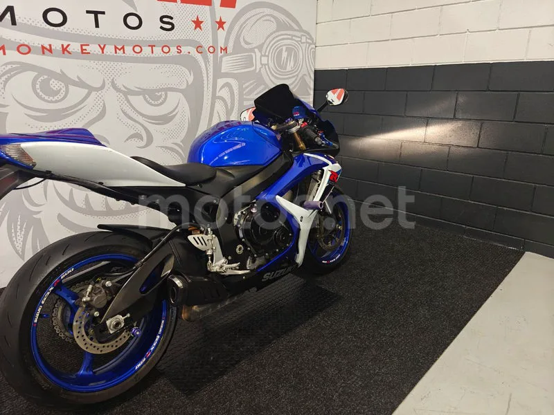 Suzuki GSX-R600 - Vista 3
