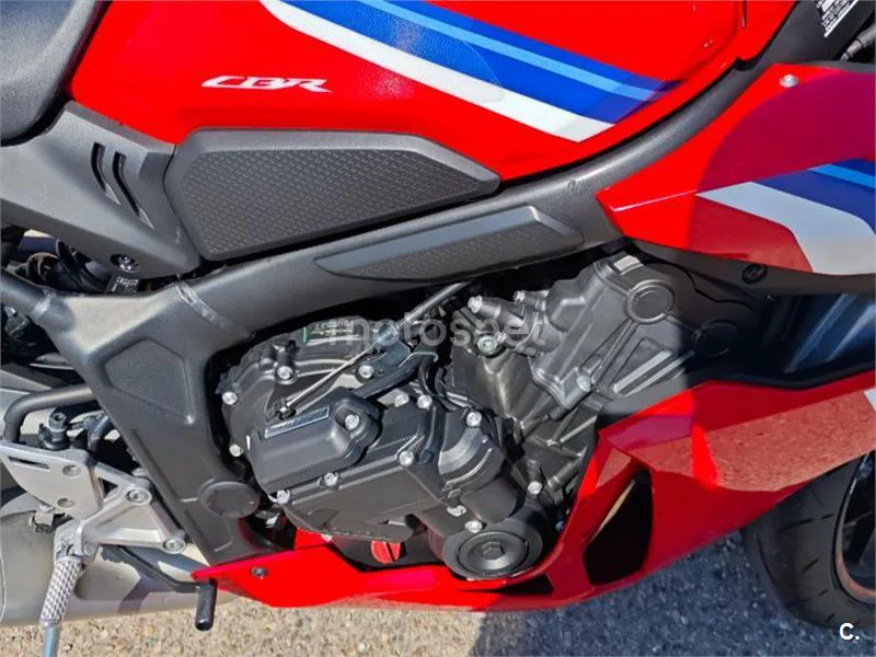 Honda CBR650R - Vista 3