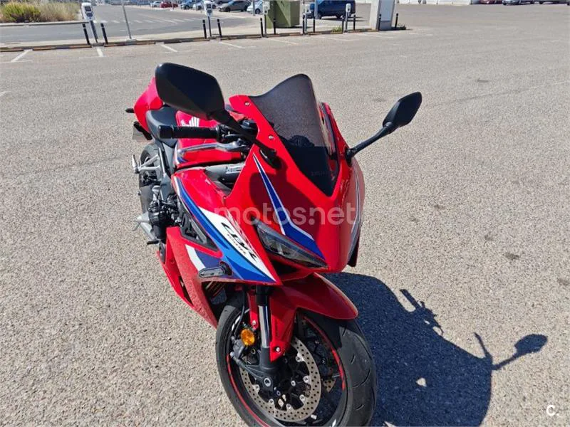 Honda CBR650R - Vista 6