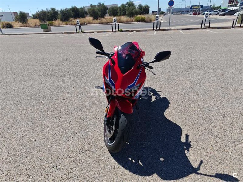 Honda CBR650R - Vista 7