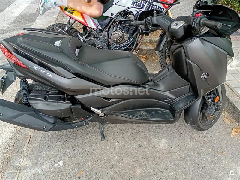 Yamaha XMAX 400 5400 € 2021 Granada - 2