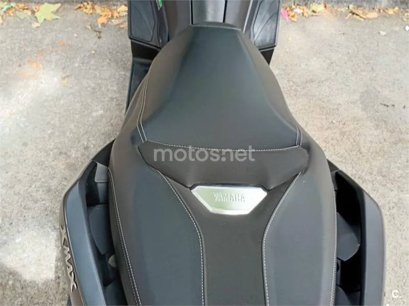 Yamaha XMAX 400 - Vista 6