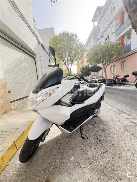 Honda PCX125 - Vista 3