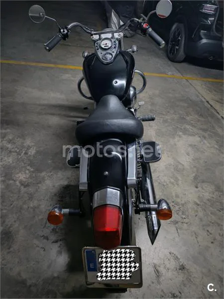 Honda Shadow 125 - Vista 4