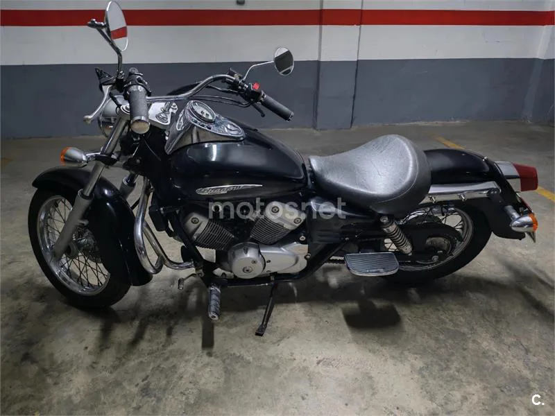 Honda Shadow 125 - Vista 8
