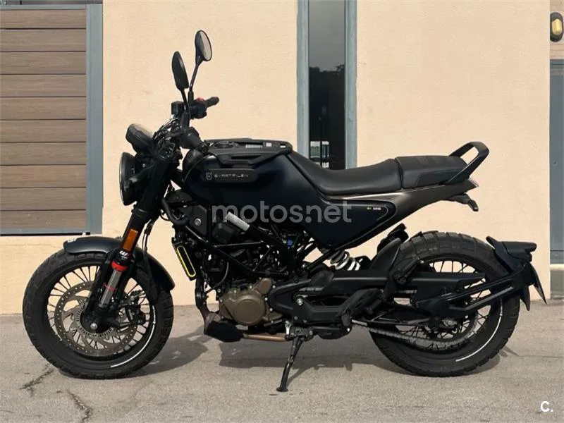 Husqvarna Svartpilen 125 3200 € 2023 Barcelona - 1