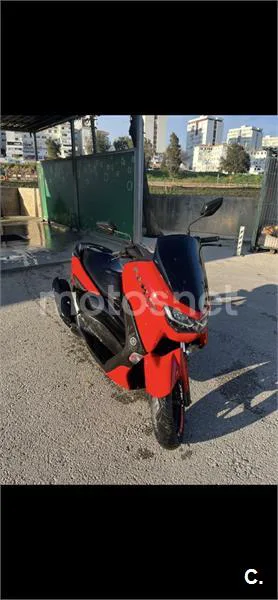 Yamaha NMAX - Vista 3