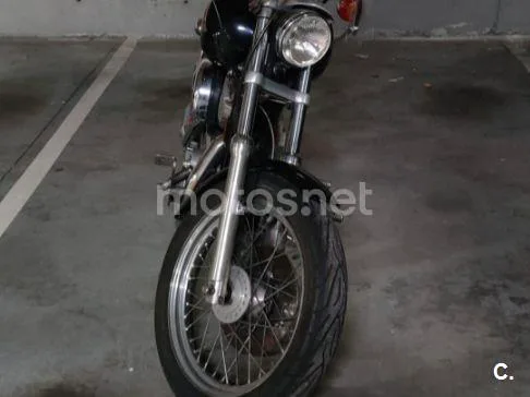 Harley-Davidson Sportster 883 - Vista 3