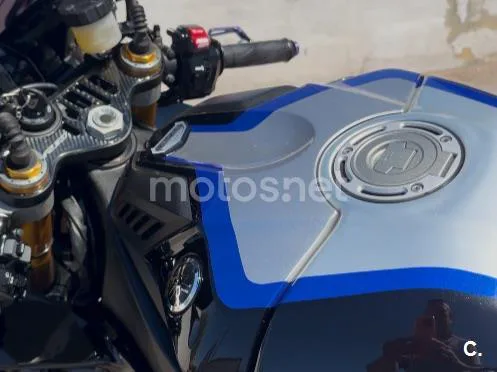 Yamaha YZF-R1 25.200 € 2020 Alicante - 2