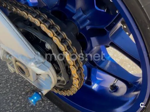 Yamaha YZF-R1 - Vista 3