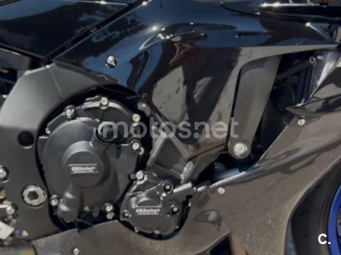 Yamaha YZF-R1 - Vista 5