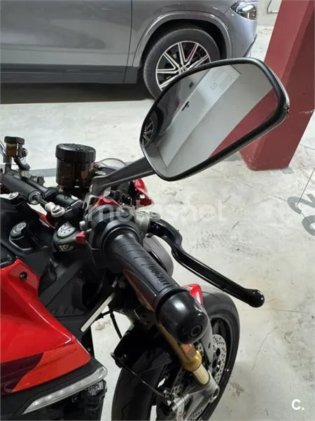 Ducati Monster - Vista 3