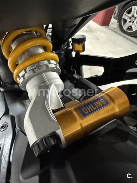 Ducati Monster - Vista 4