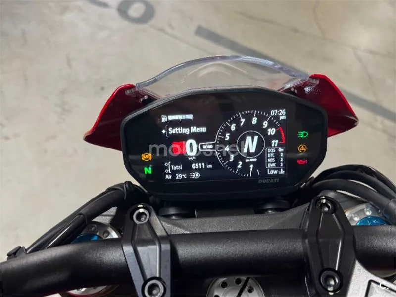 Ducati Monster - Vista 10