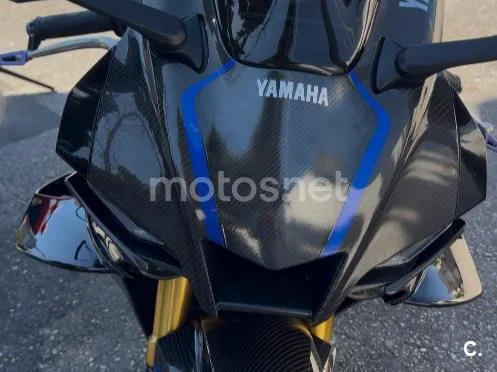 Yamaha YZF-R1 25.200 € 2020 Alicante - 1