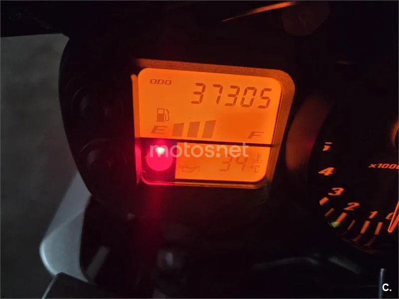 Suzuki GSR600 - Vista 5
