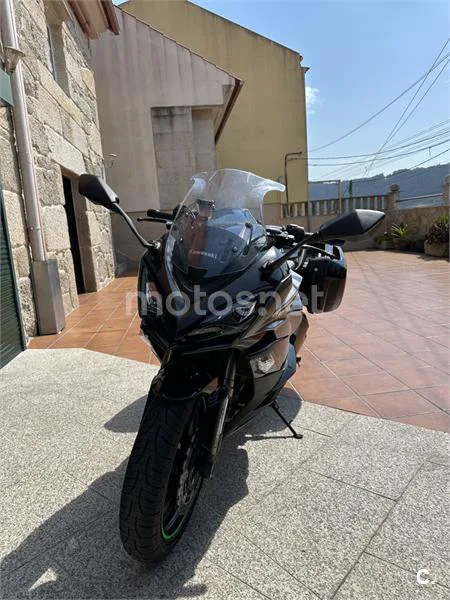 Kawasaki Z1000 SX - Vista 3