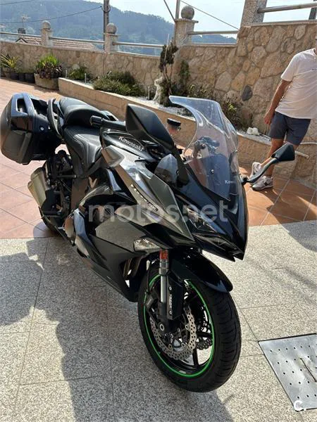 Kawasaki Z1000 SX - Vista 4