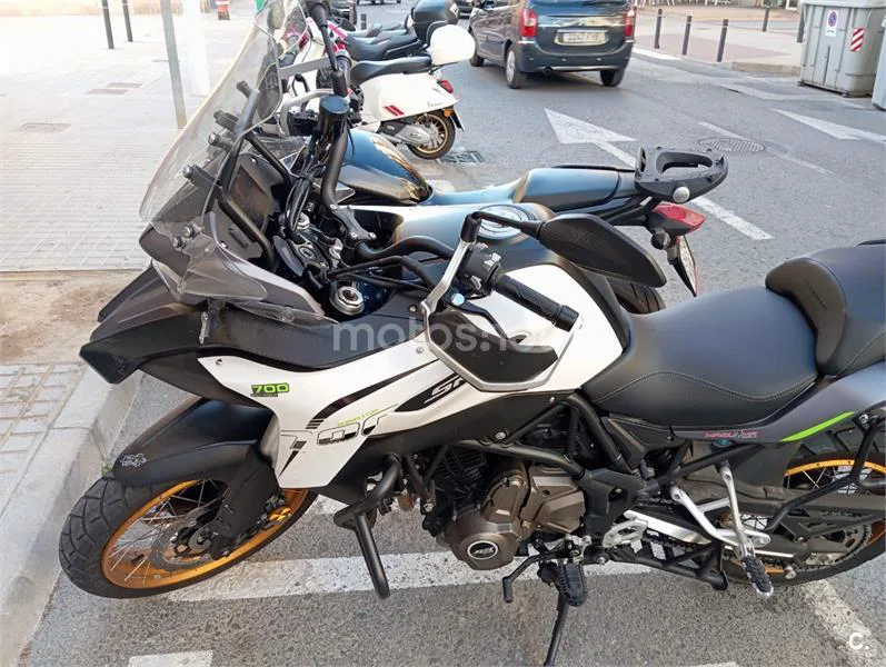 QJ Motor SRT 700 X - Vista 3