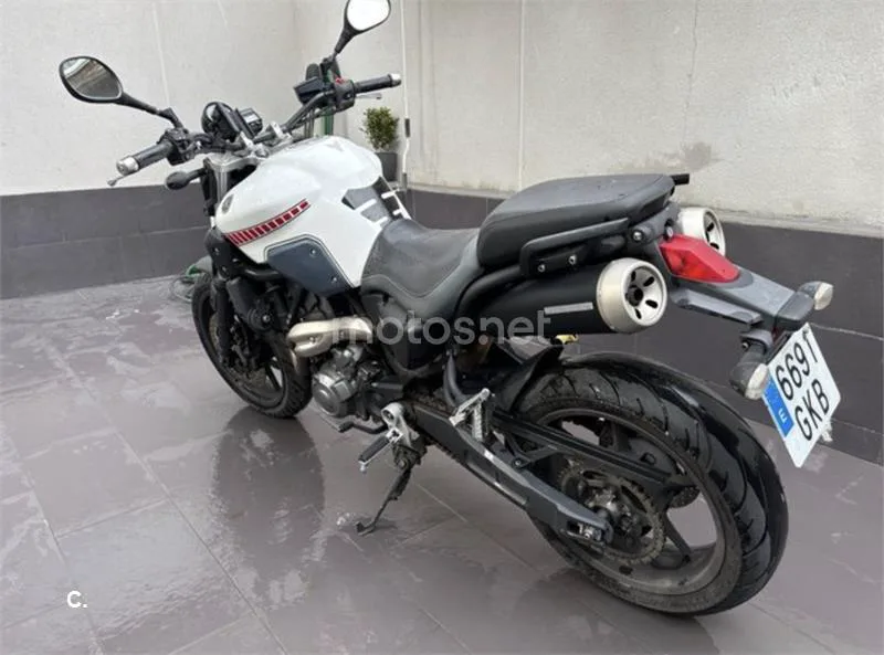 Yamaha MT-03 - Vista 3